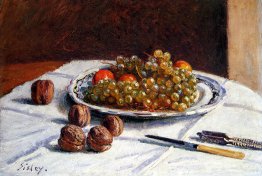 Grapes And Walnuts