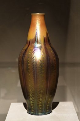 Decorative vase