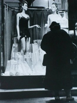 Shop Window, Paris