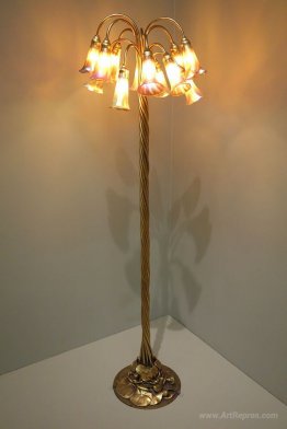 Pond Lily Lamp