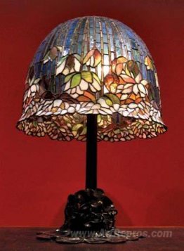 Pond Lily table lamp (model no. 344)